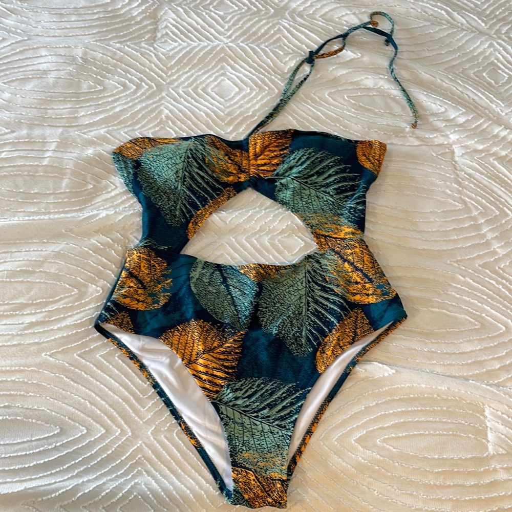 Cupshe Swimsuit